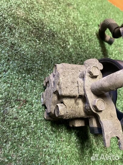 Насос Гур KIA Carnival 2 VQ