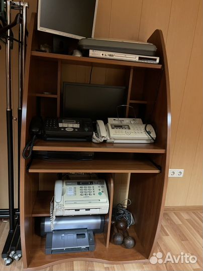 Компьютерный стол