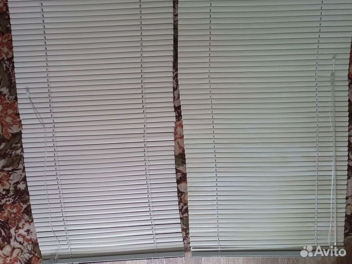 Жалюзи горизонтальные бу