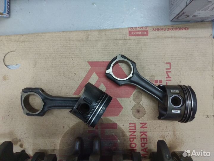 Поршень двигателя Mercedes OM646