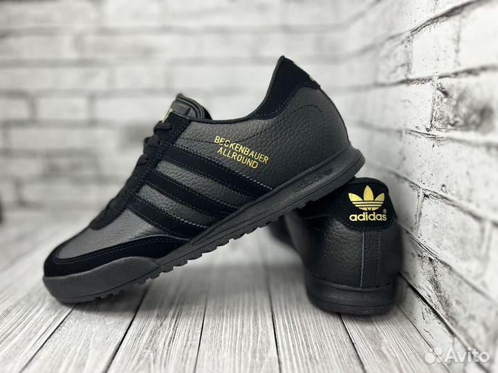 Кроссовки adidas