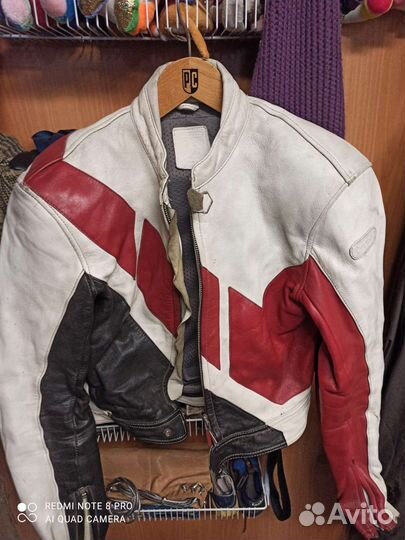 Мотокостюм