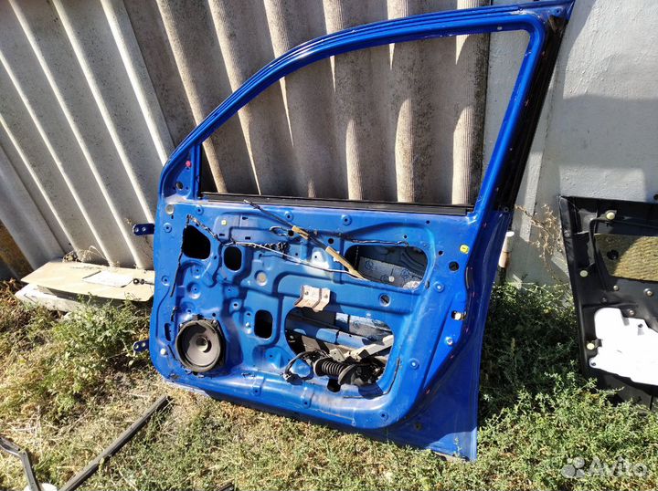 Карта водительской двери Митсубиси Аиртрек