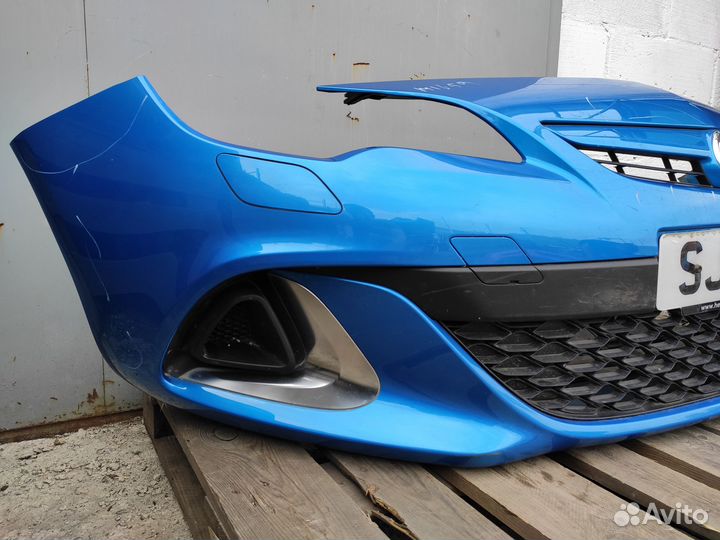 Бампер передний на Opel Astra J OPC