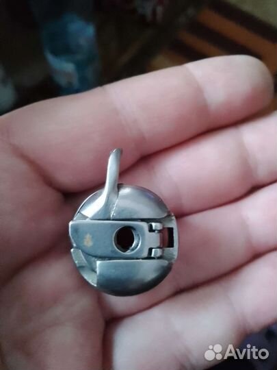 Лапки и челнок для швейной машины