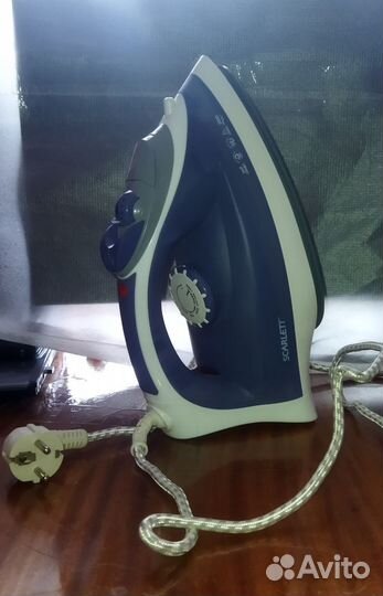 Утюг Scarlett