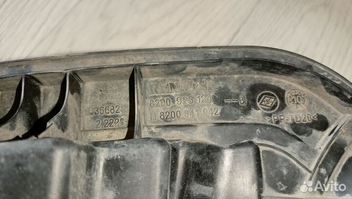 Резонатор воздушного фильтра Renault Megane 3