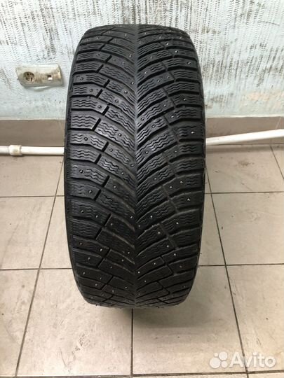 Michelin X-Ice North 4 245/45 R19