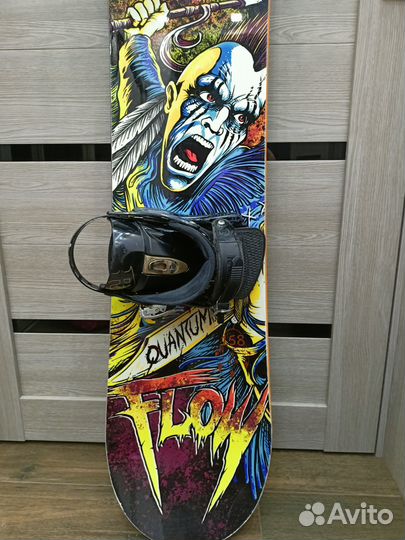 Сноуборд с креплениями