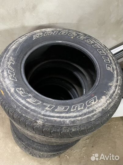 Bridgestone Dueler H/T 275/65 R17