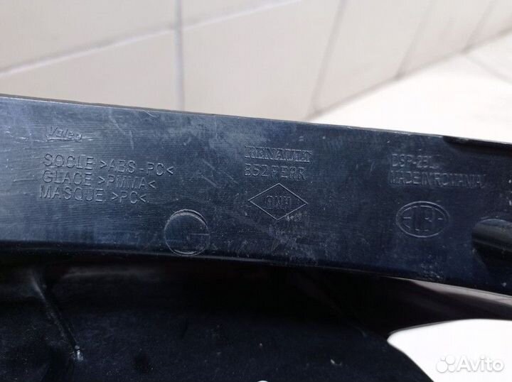 Фонарь задний левый Renault Sandero