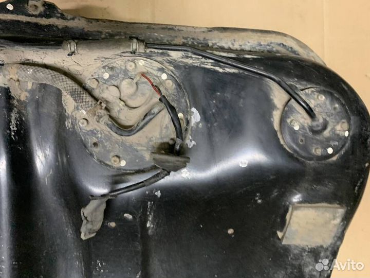 Бензобак toyota caldina ST195