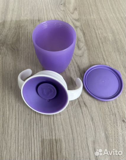 Поильник непроливайка munchkin 360