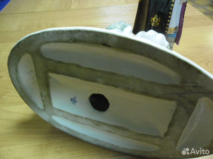 Дрессировщица со львом