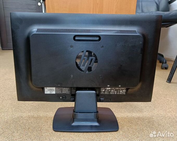 Монитор HP ProDisplay P221