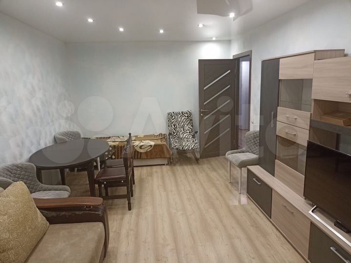 2-к. квартира, 61 м², 1/9 эт.