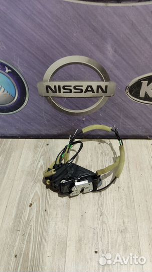 Замок зад двери infiniti QX60 Лев