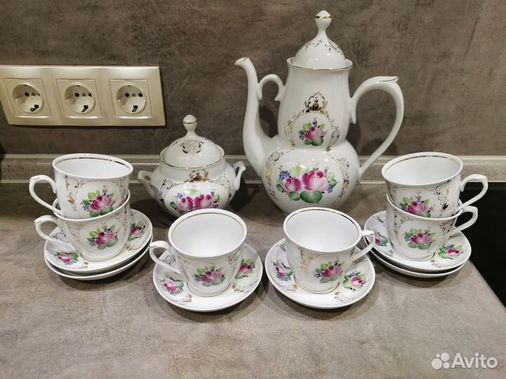 Чайно-кофейный сервиз, чайный сервиз