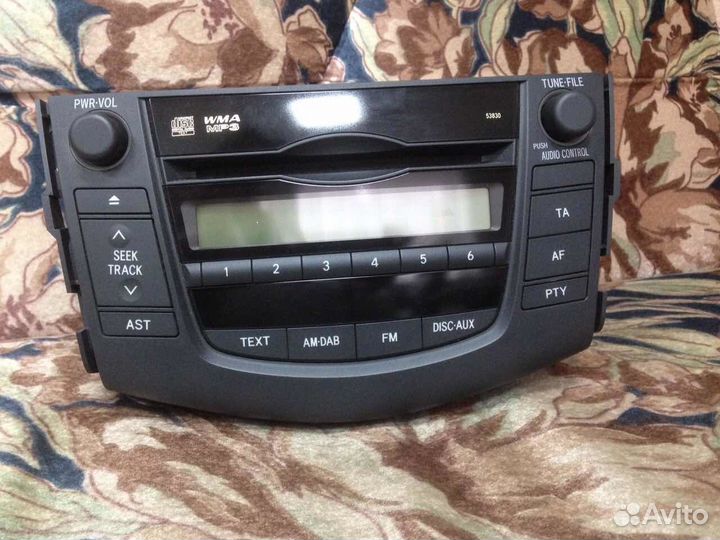 Магнитола от тойота рав-4