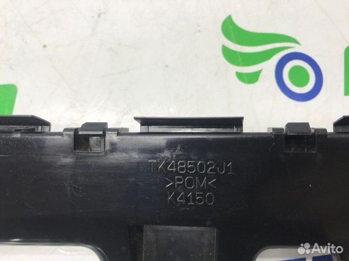 Кронштейн бампера задний левый Mazda Cx-9