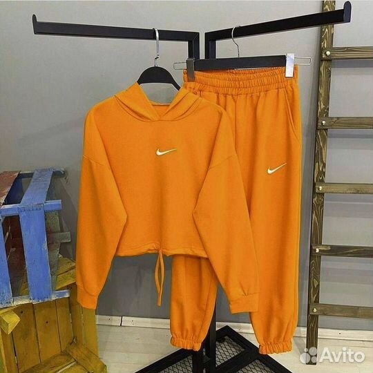 Спортивный костюм женский новый Nike