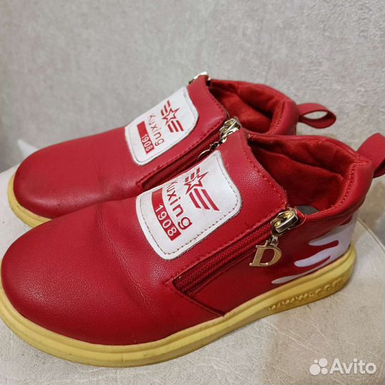 Ботинки для девочки 33р