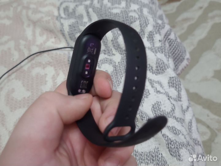 Часы mi band 4