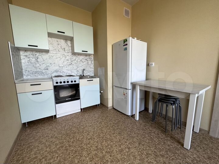 2-к. квартира, 43 м², 2/10 эт.