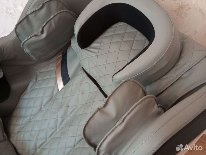 Массажное кресло