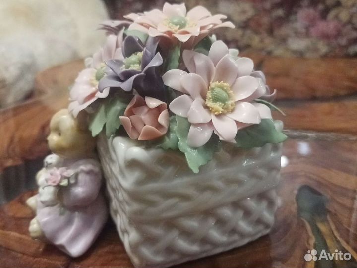 Фарфоровые статуэтки италия