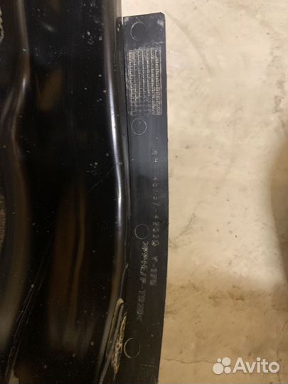 Рычаг на toyota rav 4