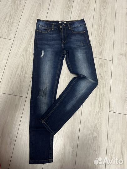 Джинсы stradivarius