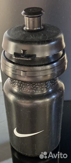 Спортивная бутылочка Nike. Б/у. Объём 300 грамм