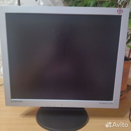 Монитор Samsung