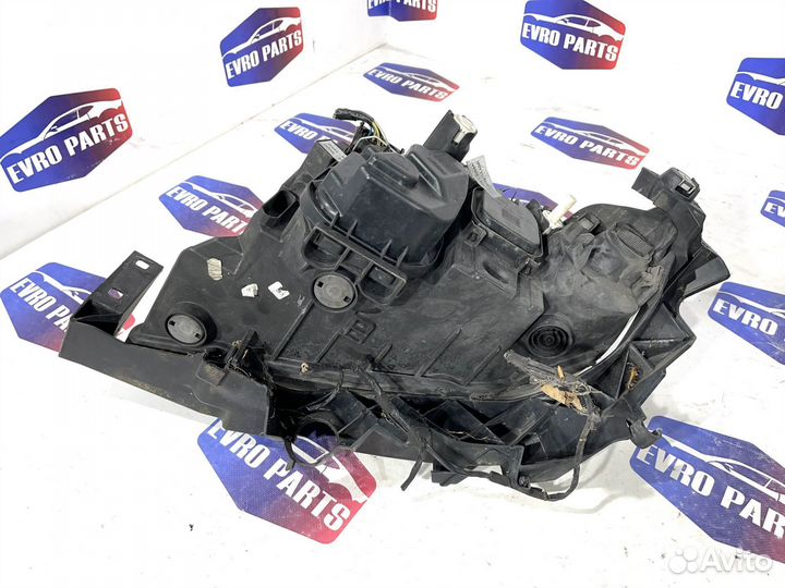 Правая фара Галоген BMW 3 E-90 рестайлинг (дефект)