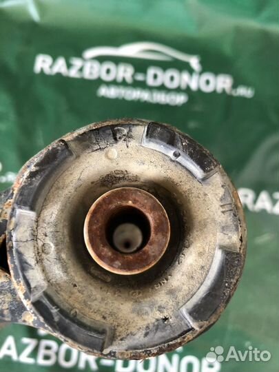 Рычаг передний правый Opel Zafira B