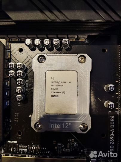Intel core i5 12600kf