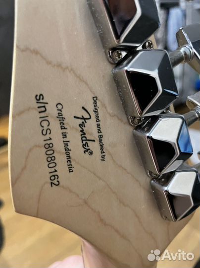 Электрогитара fender squier stratocaster