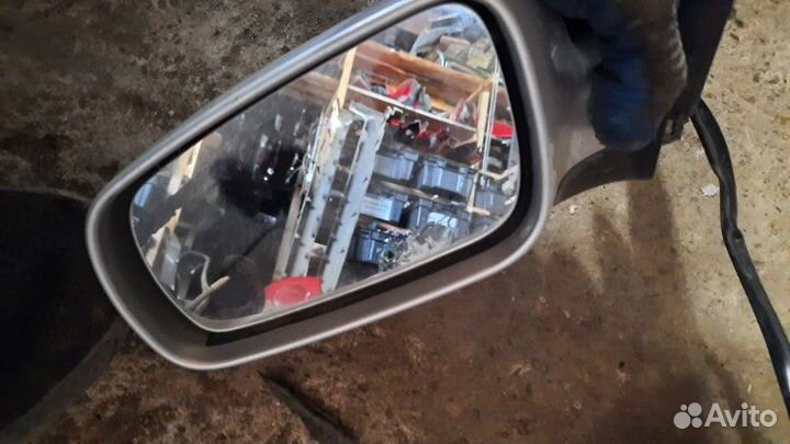 Зеркало левое Volkswagen Passat B5+ ATQ 2001