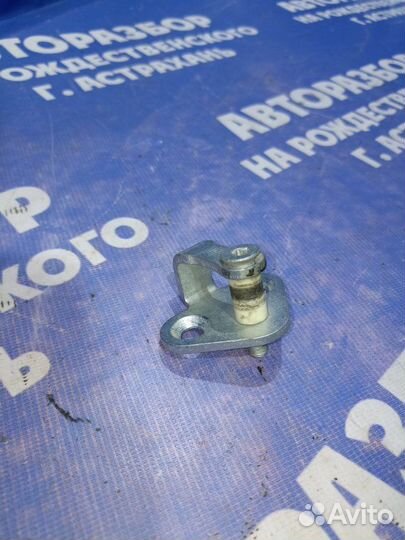 Ответная часть замка двери Datsun On-Do седан