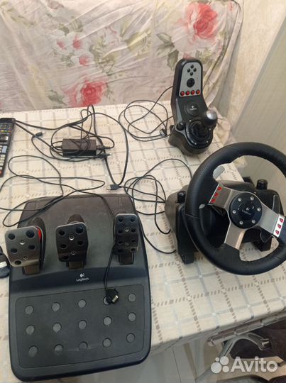 Игровой руль Logitech g27