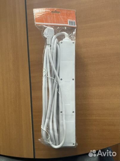 Удлинитель 8 гнезд 5 м з/к