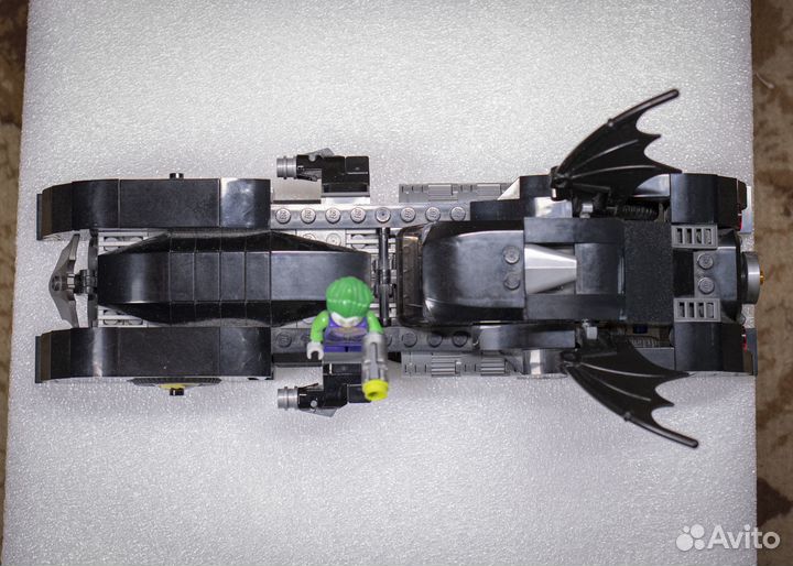 Продам конструктор lego Batmobile