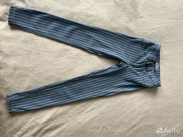 Стрейчевые джинсы