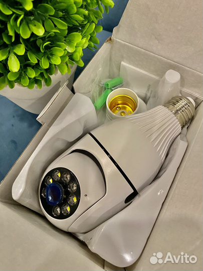Камера видеонаблюдения wifi лампочка V380PRO новая