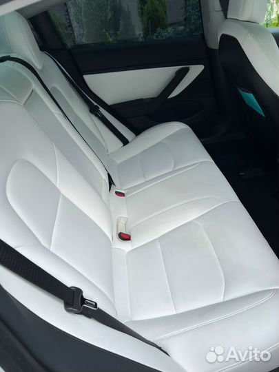 Tesla Model 3 AT, 2019, битый, 17 644 км