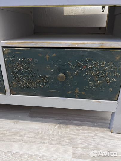 Тумба под телевизор