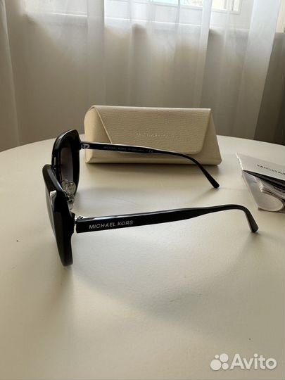 Солнцезащитные очки michael kors оригинал