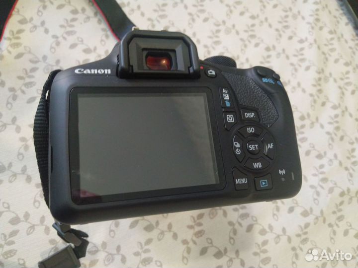 Фотоаппарат Canon EOS 1300D Kit