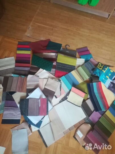 Кусочки мебельной ткани